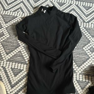 Kids Under Armour cold gear size Medium. GUC.